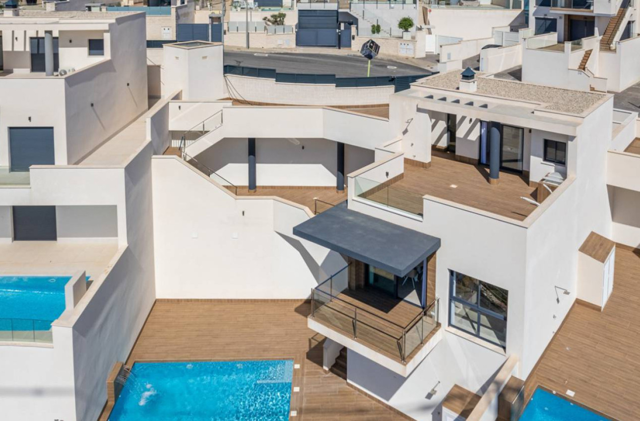 Obra nueva - Villas -
San Miguel de Salinas - 03193