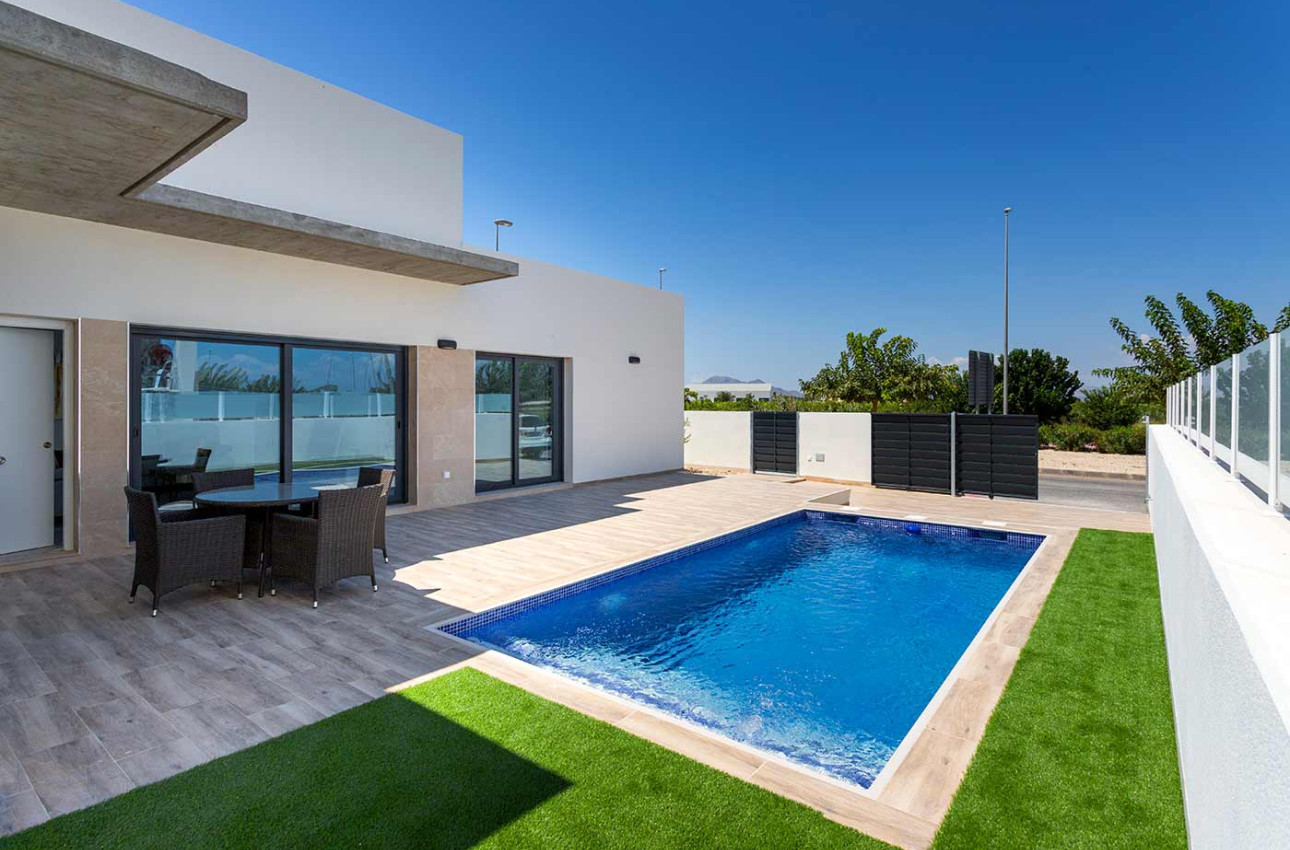 Obra nueva - Villas -
Daya Nueva - 03150