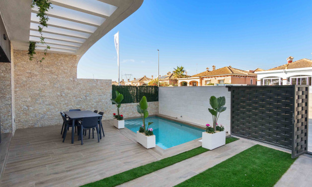 Obra nueva - Villas -
Los Montesinos - 03187