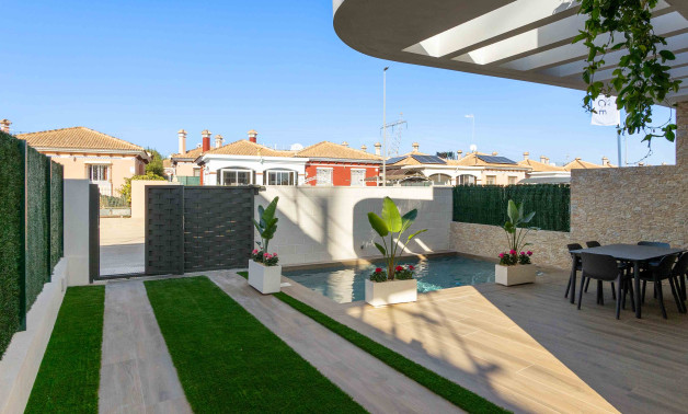 Obra nueva - Villas -
Los Montesinos - 03187