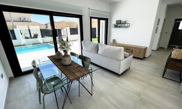 Obra nueva - Villas -
Pilar de la Horadada - 03191