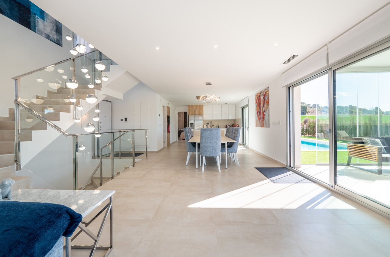Obra nueva - Villas -
Algorfa - 03169